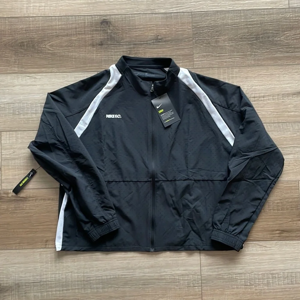 NWT Nike FC Futbol Black and White Jacket Womens Large Lightweight Full Zip